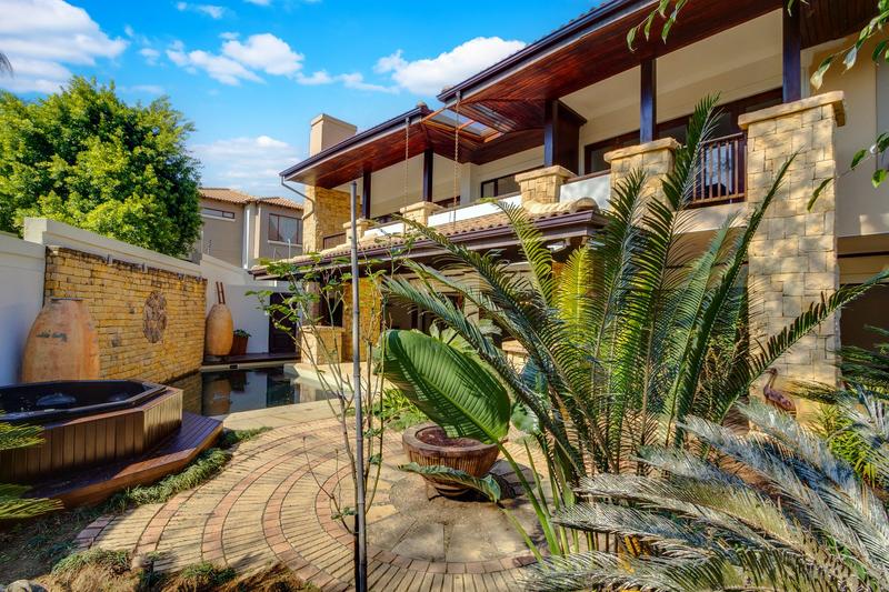 To Let 6 Bedroom Property for Rent in Fourways Gardens Gauteng