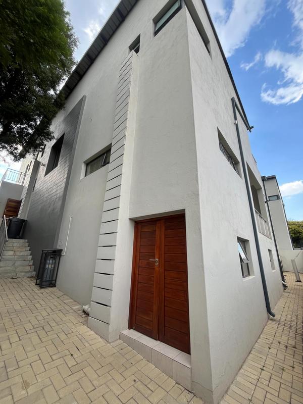 4 Bedroom Property for Sale in Waterkloof A H Gauteng