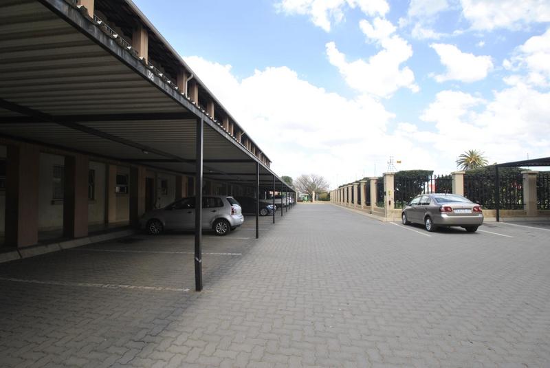 2 Bedroom Property for Sale in Towerby Gauteng