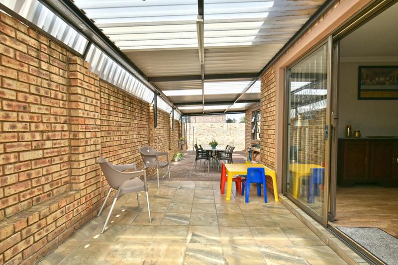 3 Bedroom Property for Sale in New Redruth Gauteng