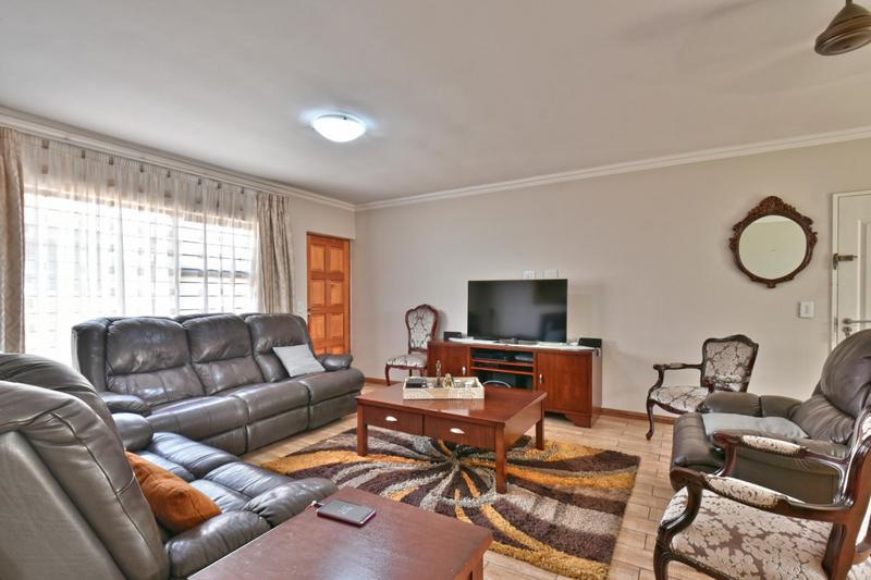 3 Bedroom Property for Sale in New Redruth Gauteng