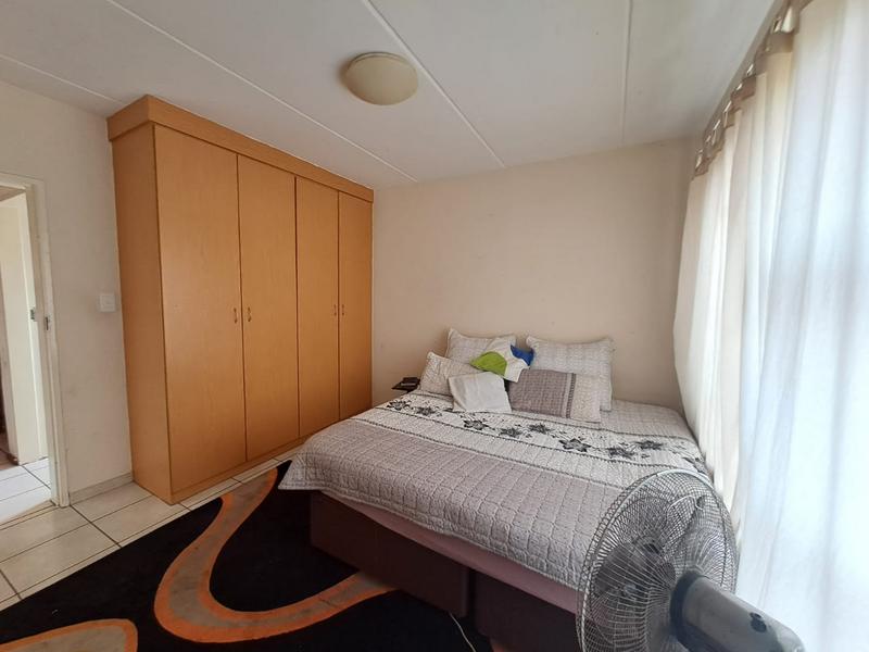 2 Bedroom Property for Sale in Parkrand Gauteng