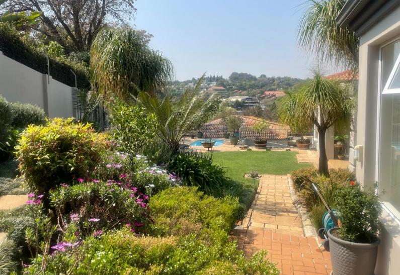 3 Bedroom Property for Sale in Waterkloof Ridge Gauteng