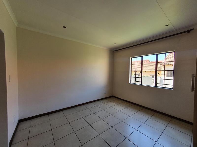 2 Bedroom Property for Sale in Mooikloof Ridge Gauteng