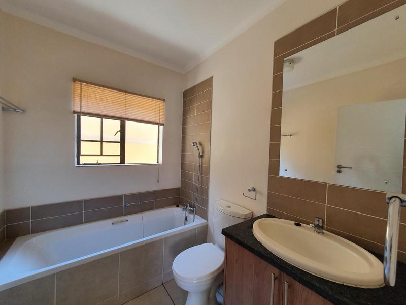 2 Bedroom Property for Sale in Mooikloof Ridge Gauteng