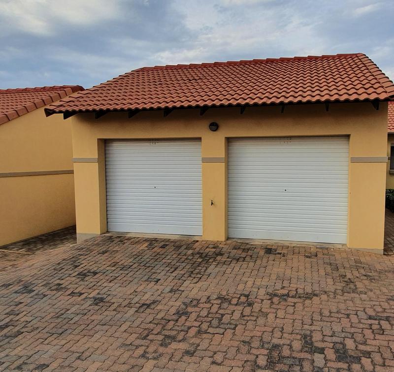 2 Bedroom Property for Sale in Mooikloof Ridge Gauteng