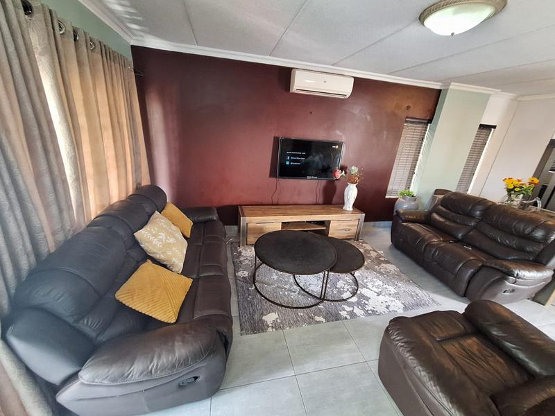 2 Bedroom Property for Sale in Montana Gauteng