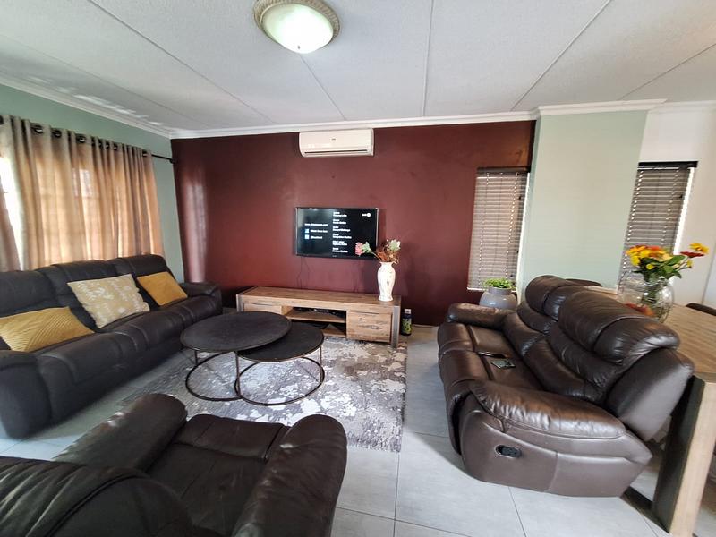 2 Bedroom Property for Sale in Montana Gauteng