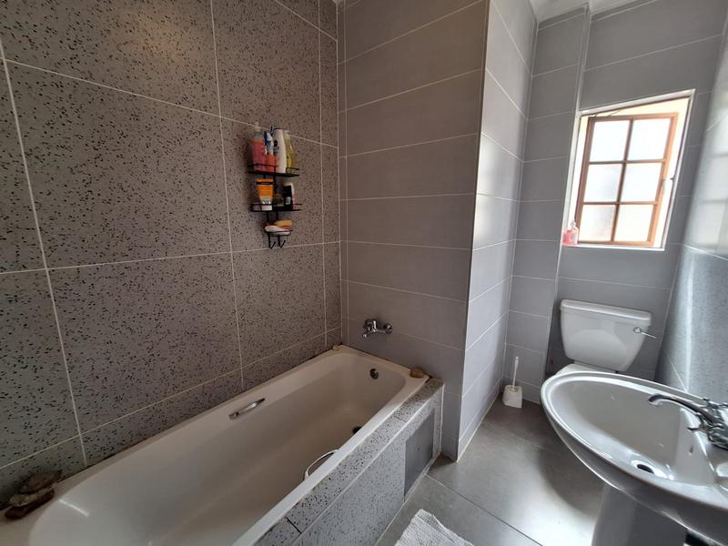 2 Bedroom Property for Sale in Montana Gauteng