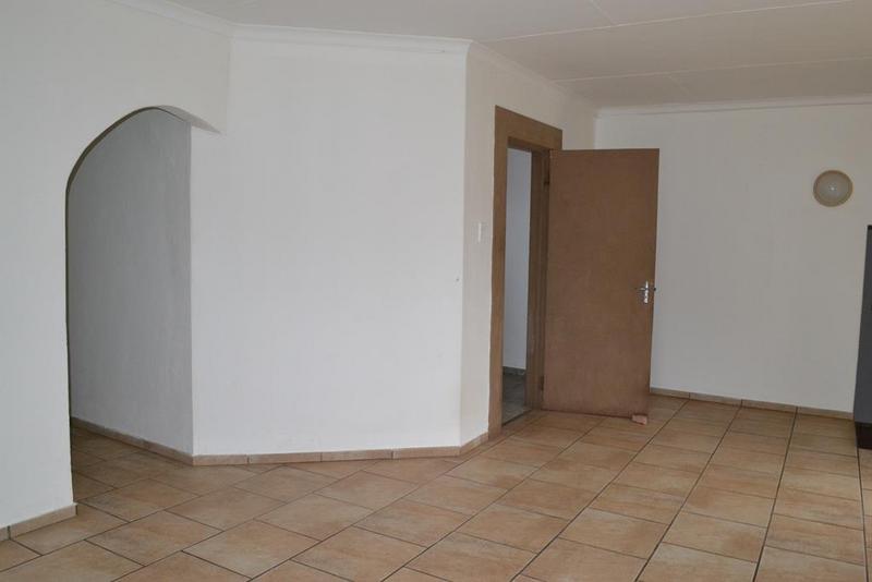 4 Bedroom Property for Sale in Witpoortjie Gauteng