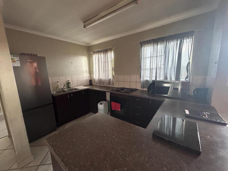 1 Bedroom Property for Sale in The Reeds Gauteng