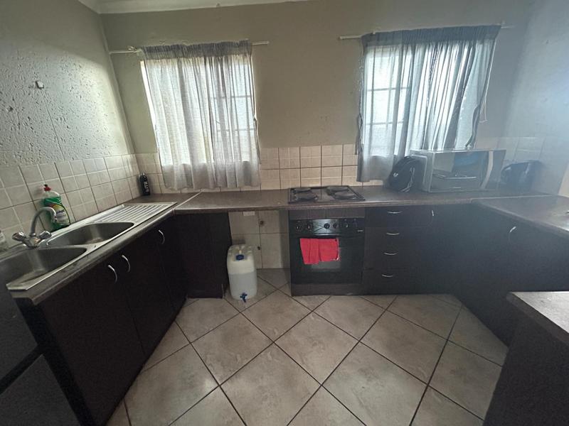 1 Bedroom Property for Sale in The Reeds Gauteng