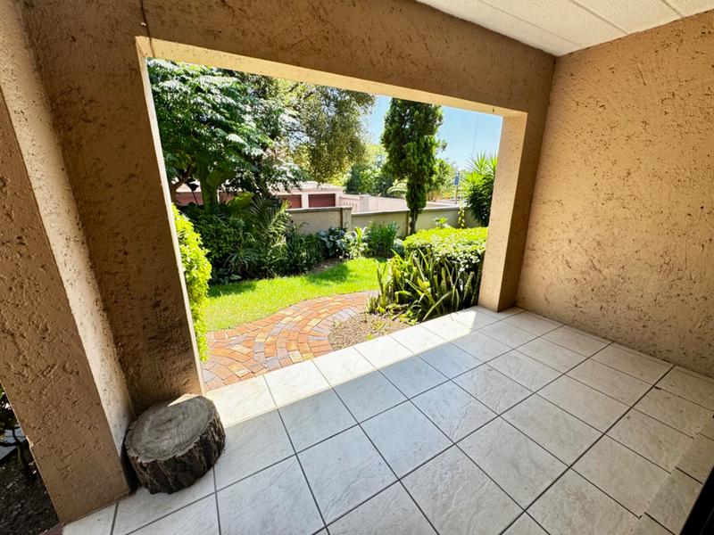 2 Bedroom Property for Sale in Buccleuch Gauteng