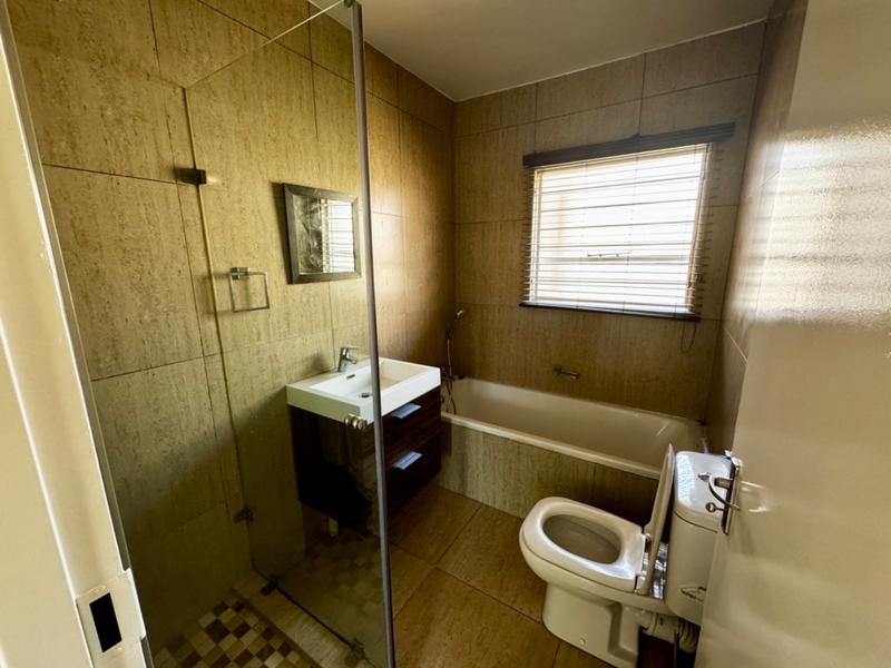 2 Bedroom Property for Sale in Buccleuch Gauteng