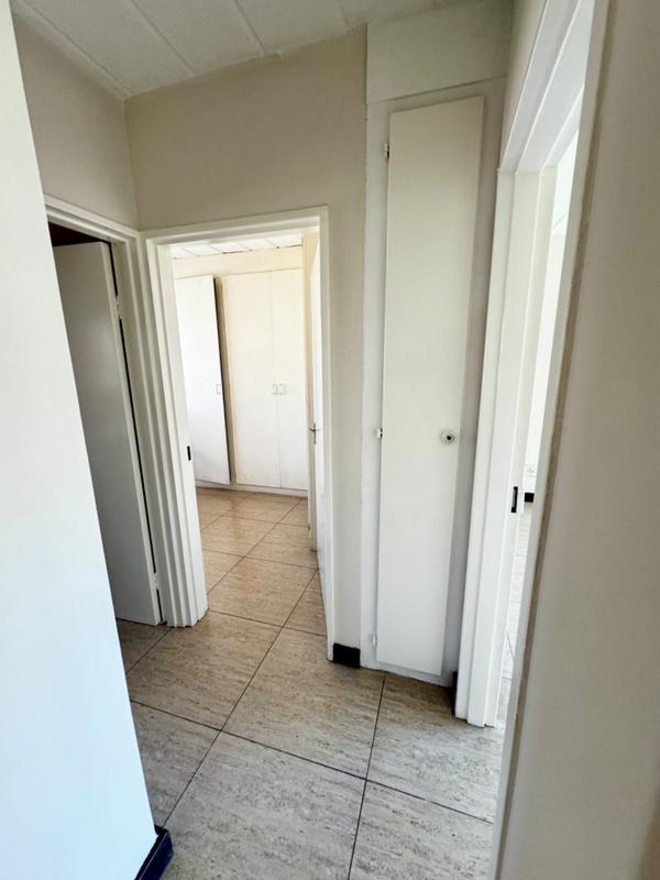 2 Bedroom Property for Sale in Buccleuch Gauteng