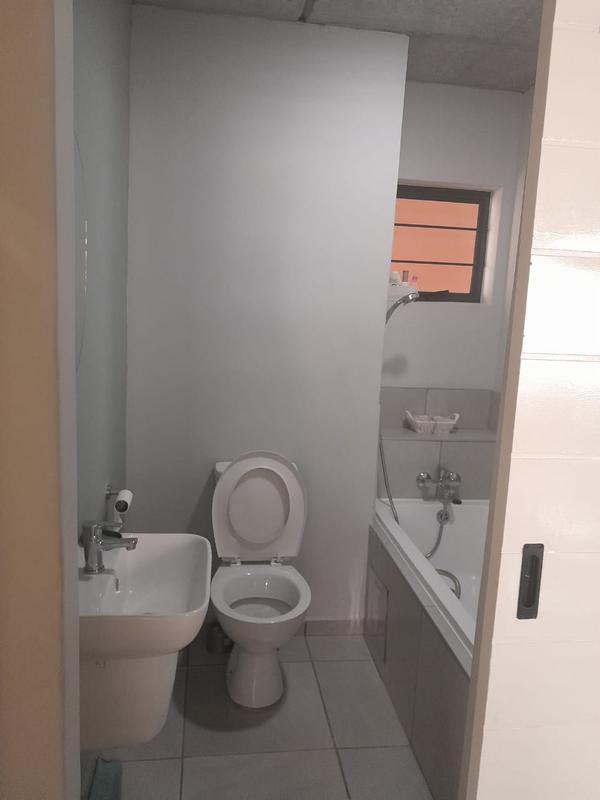 To Let 2 Bedroom Property for Rent in Jabulani Gauteng