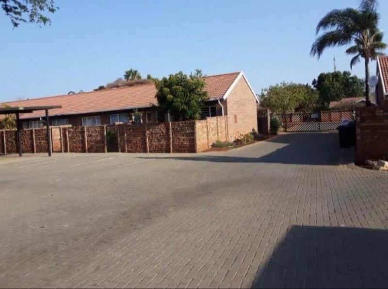 2 Bedroom Property for Sale in The Orchards Gauteng