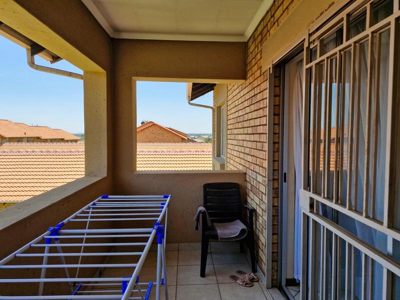 2 Bedroom Property for Sale in Monavoni Gauteng