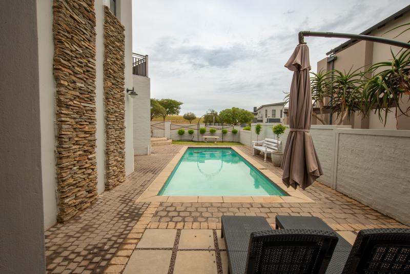 3 Bedroom Property for Sale in Copperleaf Estate Gauteng