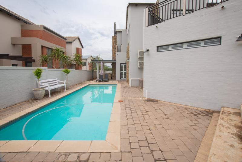 3 Bedroom Property for Sale in Copperleaf Estate Gauteng