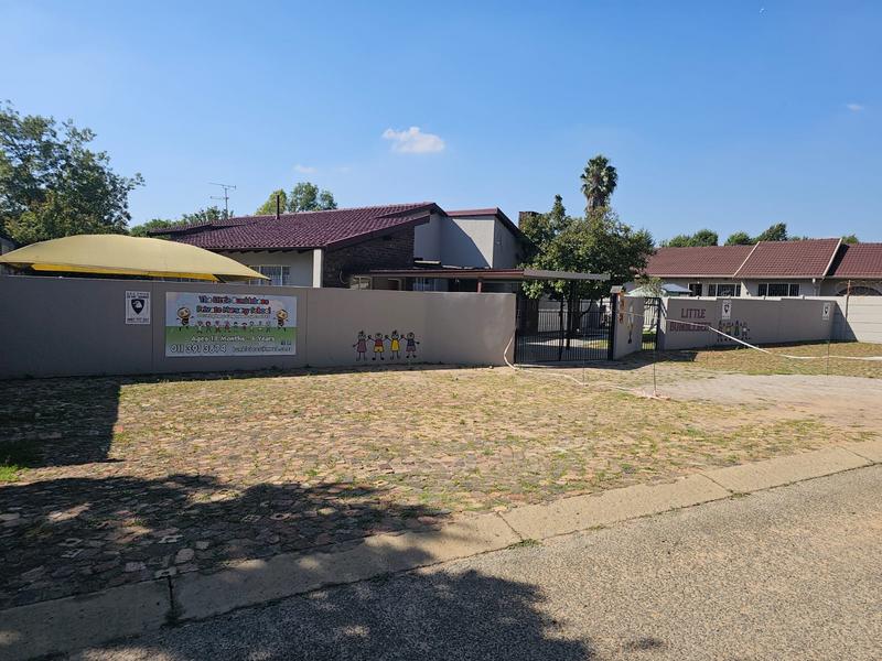 3 Bedroom Property for Sale in Glen Marais Gauteng