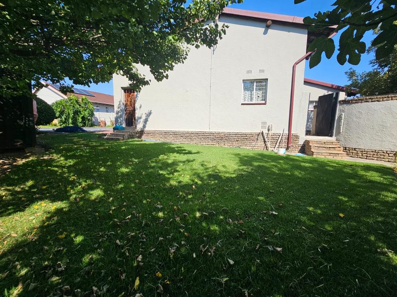 3 Bedroom Property for Sale in Glen Marais Gauteng