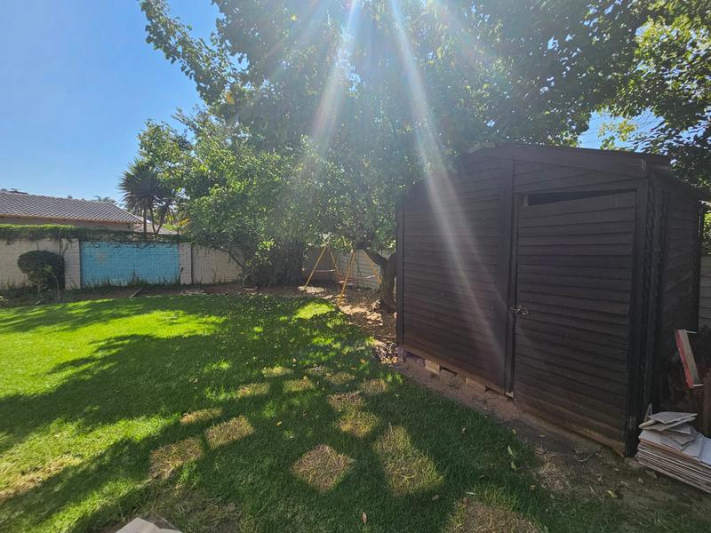 3 Bedroom Property for Sale in Glen Marais Gauteng