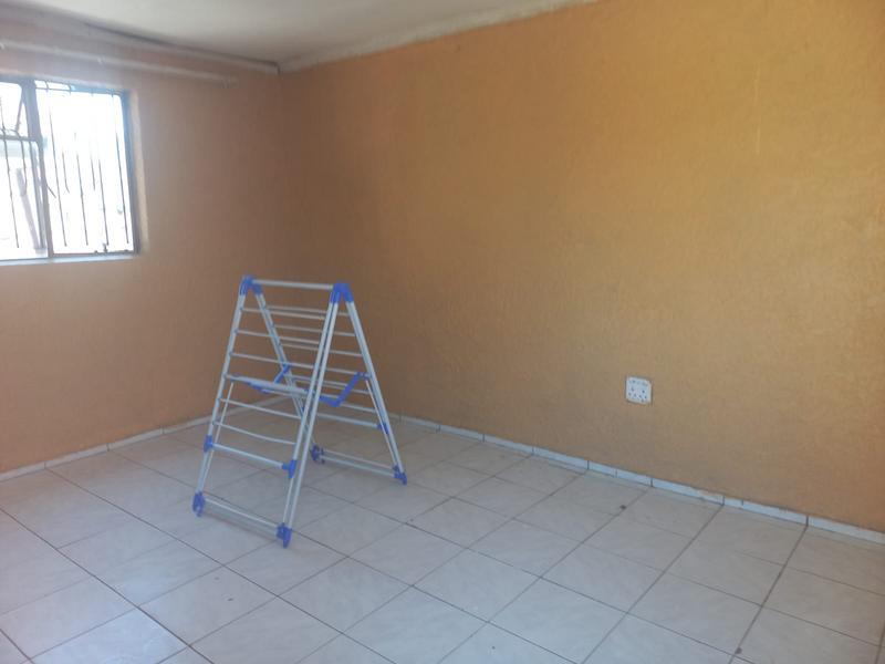 To Let 0 Bedroom Property for Rent in Tembisa Gauteng