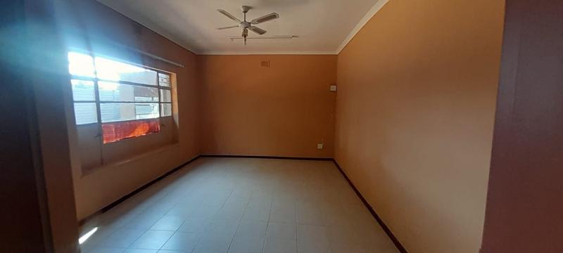 8 Bedroom Property for Sale in Claremont Gauteng