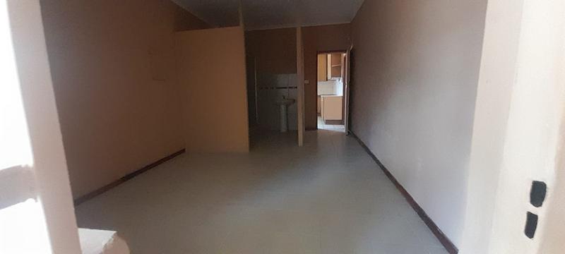 8 Bedroom Property for Sale in Claremont Gauteng