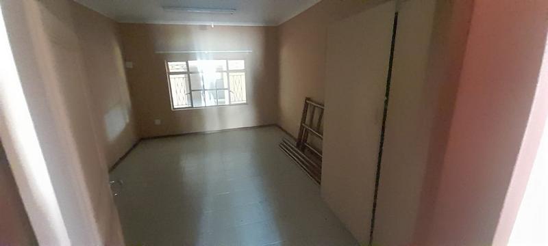 8 Bedroom Property for Sale in Claremont Gauteng