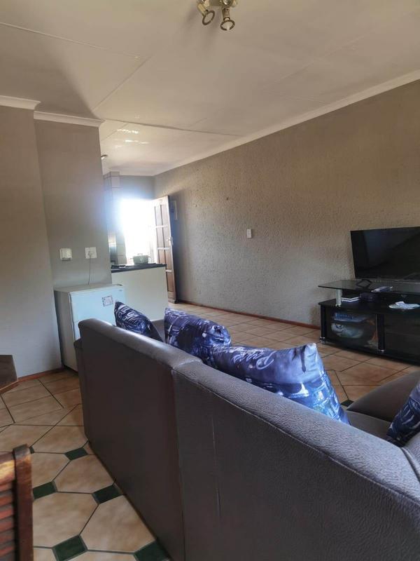 3 Bedroom Property for Sale in Die Hoewes Gauteng