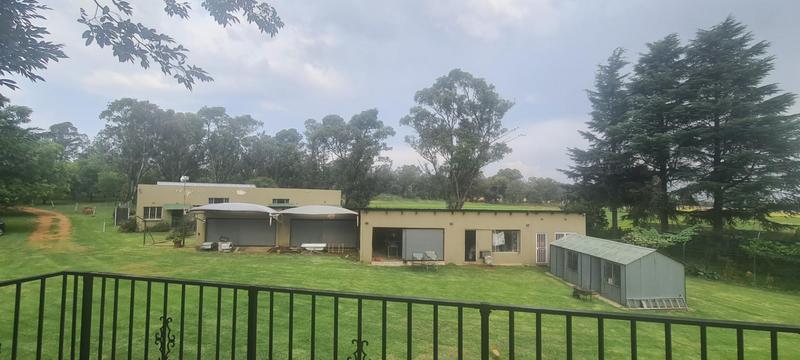 5 Bedroom Property for Sale in Walker Fruit Farms Gauteng