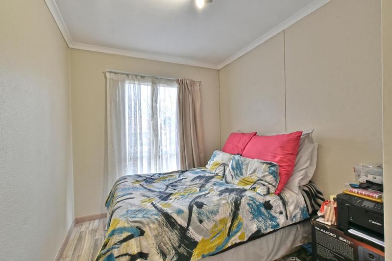 2 Bedroom Property for Sale in Oakdene Gauteng