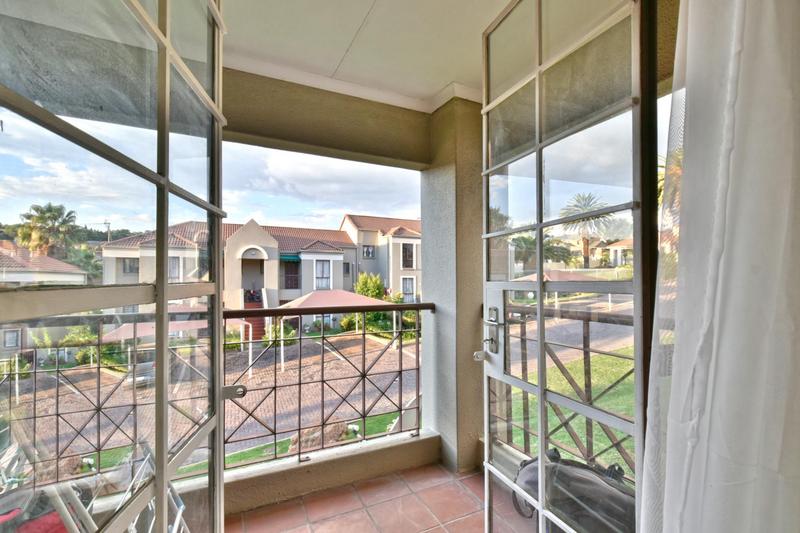 2 Bedroom Property for Sale in Oakdene Gauteng