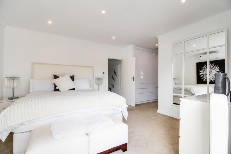5 Bedroom Property for Sale in Dainfern Golf Estate Gauteng