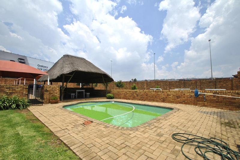 2 Bedroom Property for Sale in Bedfordview Gauteng