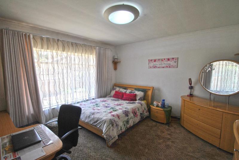 4 Bedroom Property for Sale in Lenasia South Gauteng