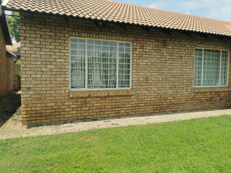 3 Bedroom Property for Sale in Annlin Gauteng