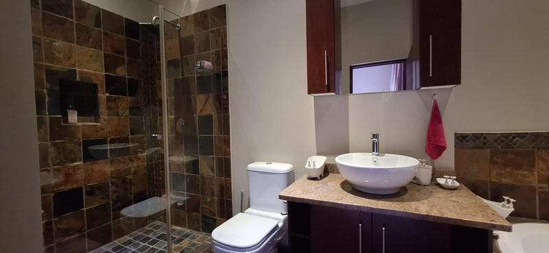 5 Bedroom Property for Sale in Midlands Estate Gauteng