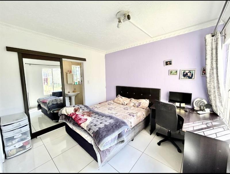 4 Bedroom Property for Sale in Halfway Gardens Gauteng