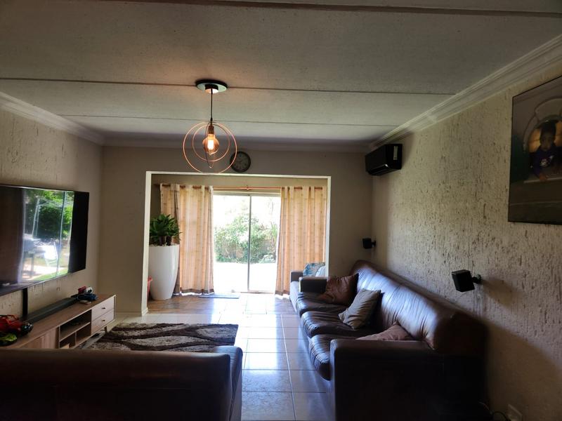 2 Bedroom Property for Sale in Vorna Valley Gauteng