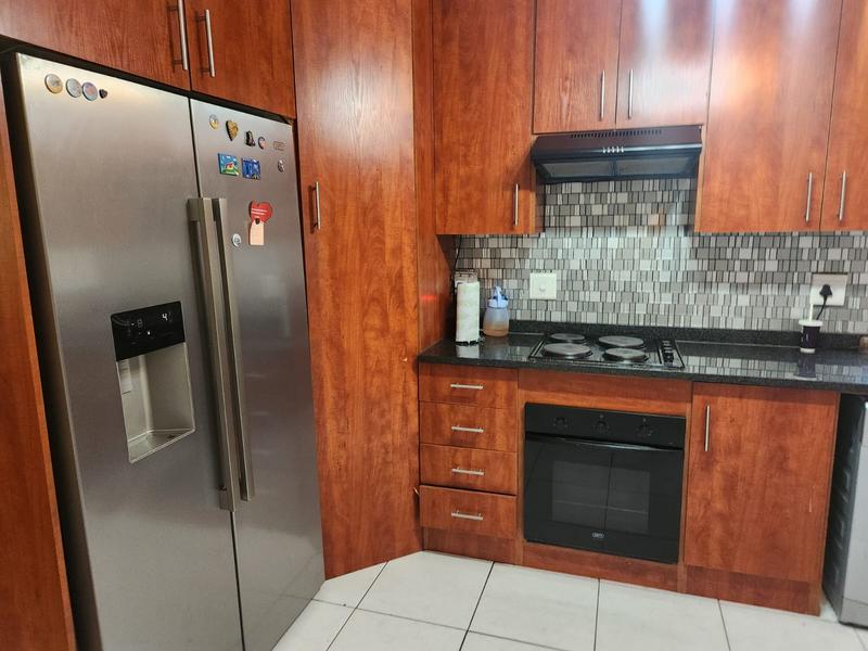 2 Bedroom Property for Sale in Vorna Valley Gauteng