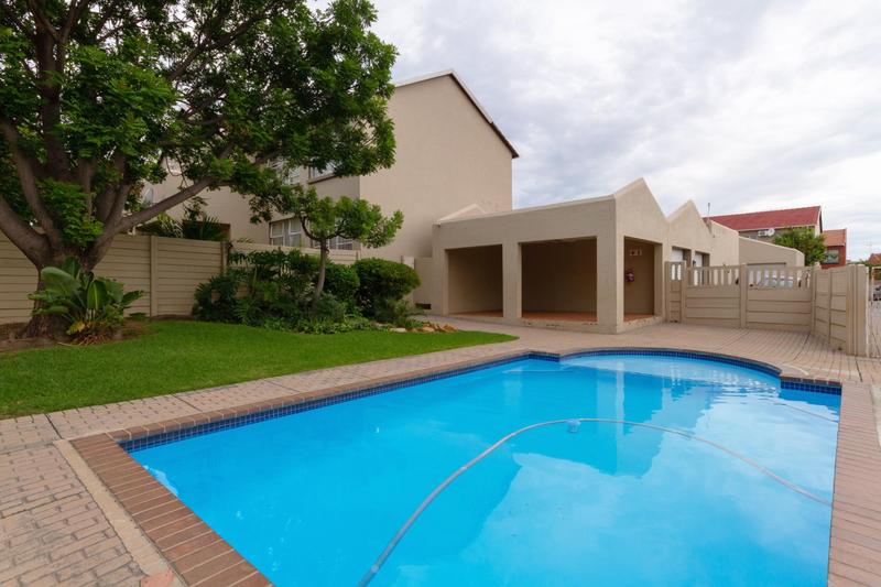 2 Bedroom Property for Sale in Vorna Valley Gauteng