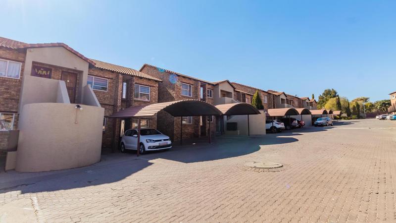 2 Bedroom Property for Sale in Vorna Valley Gauteng