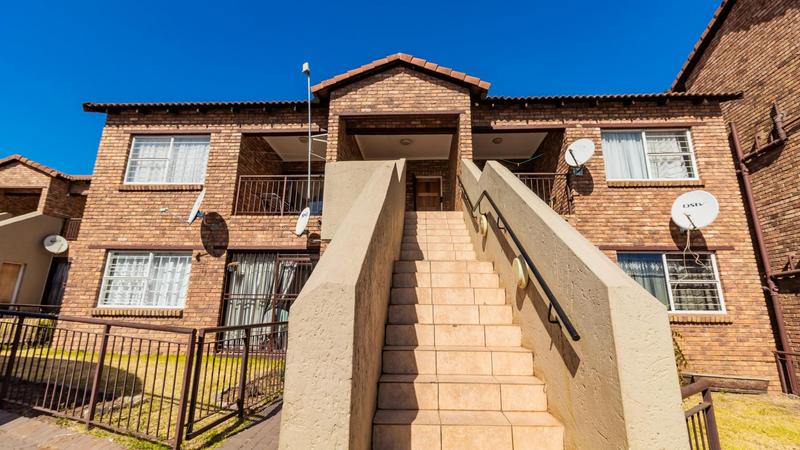 2 Bedroom Property for Sale in Vorna Valley Gauteng