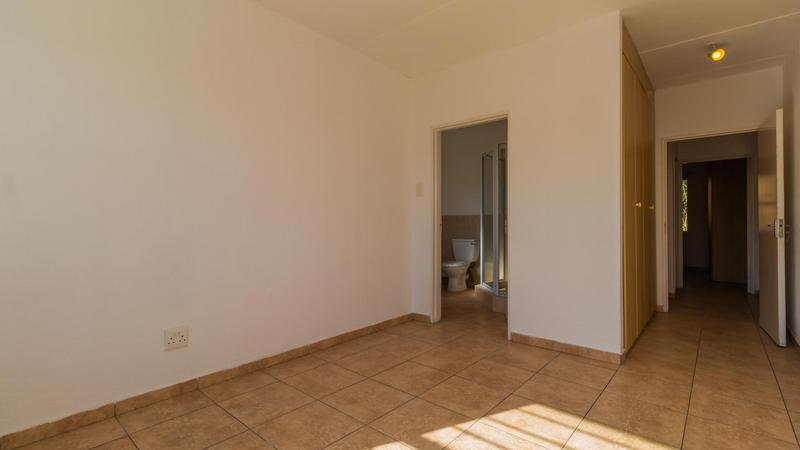 2 Bedroom Property for Sale in Vorna Valley Gauteng