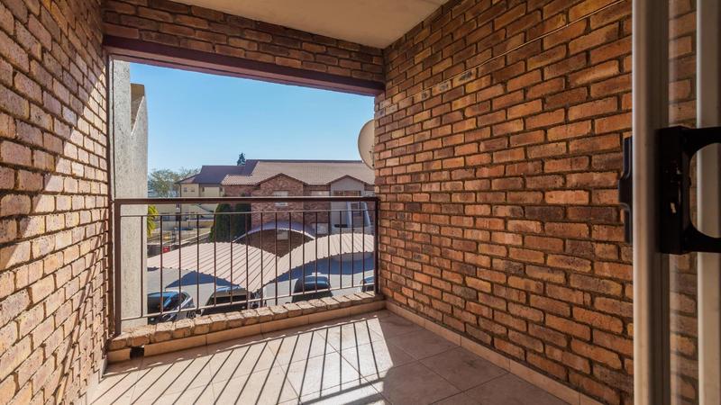 2 Bedroom Property for Sale in Vorna Valley Gauteng