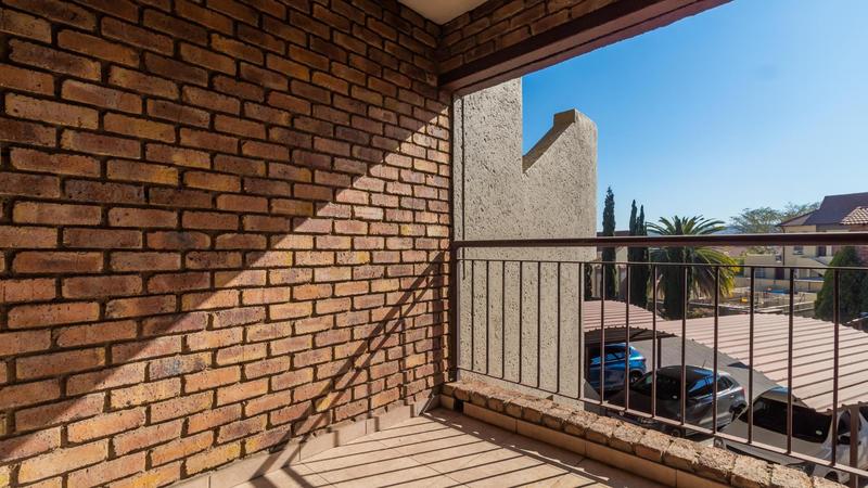 2 Bedroom Property for Sale in Vorna Valley Gauteng