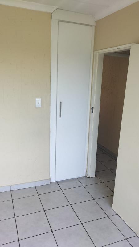 2 Bedroom Property for Sale in Klippoortje Gauteng